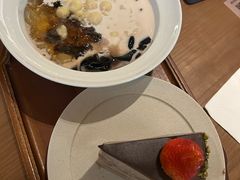 -RUXU入续糖水铺与包(卓悦中心店)