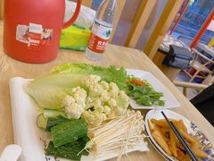 -小鳌陪你小排档·四季小龙虾·田鸡·宵夜(中央第五街店)