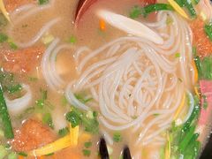-银米·云南传统过桥米线(双廊黑金冠店)