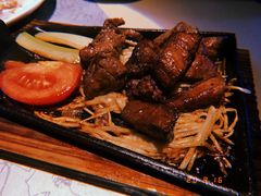 铁锄牛排-穹六人间 people 6(岳阳路店)
