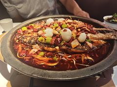 -鸣记脆皮烤鱼·海鲜烤鱼(三八广场店)