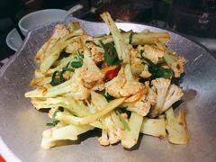 -卢大鲜鱼头捞饭(美利广场店)