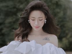 -至臻微拉婚纱摄影