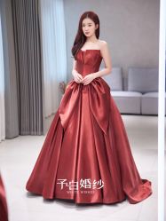 -予白婚纱礼服馆