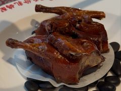 红烧中山石岐乳鸽-谭厨中山传家菜.乳鸽.脆鲩鱼(华强北中航城店)