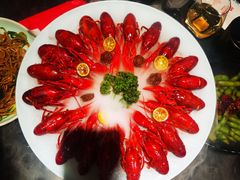 -沪小胖小龙虾(淮海中路旗舰店)