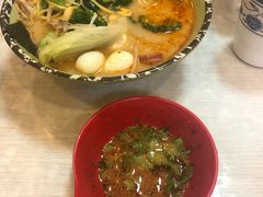 -吕阿婆骨汤麻辣烫(云岗店)