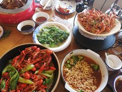 -鲁小三·大骨自助(金山总店)