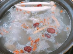 -濠轩阁特色生蚝火锅(水湾路店)