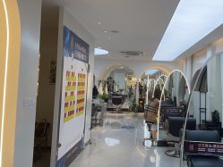 -吉艺心专业美发造型