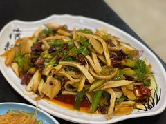 -瑞杰烧烤店·24小时营业(山东路店)