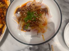 -渝信川菜 · 川味家常菜(财富购物中心店)