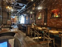 -玛格萝妮(汇智国际商业中心店)