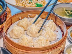 -馋三尺蟹粉小笼(人民广场店)