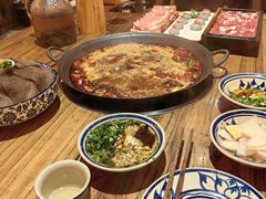 -旧街市鲜货老火锅(大光路店)