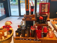 零售区-星巴克(深圳龙华和平里店)