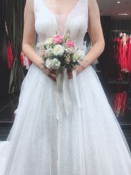公主蕾丝-GRACE KELLY婚纱与礼服(北京店)