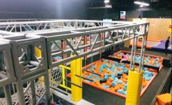 -蹦贝运动中心·蹦床·攀岩·闯关(龙岗店)