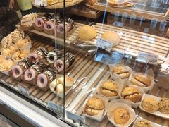 -巴黎贝甜(大宁国际商业广场店)