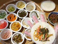 -包整·丝娃娃(一览甲秀楼风景店)