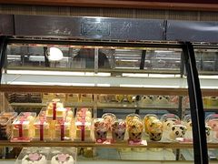 面包甜点陈列柜-味多美蛋糕(洋桥店)