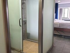 -简洛澜山酒店(武汉光谷步行街店)
