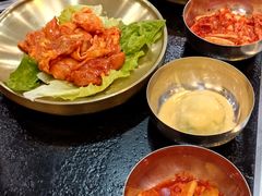 -臻牛烤肉