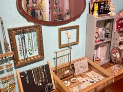 -恋物百货商店(华侨城店)