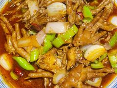 炒鸡爪-六福烧烤酒馆(秦隆步行街店)