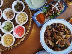 -包整·丝娃娃(一览甲秀楼风景店)