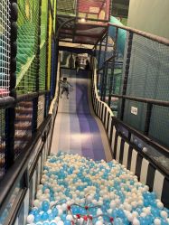 -MELAND CLUB亲子乐园·派对·餐厅(北京芳圆里ID MALL店)