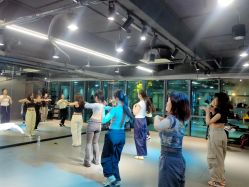 -STAR舞蹈工作室