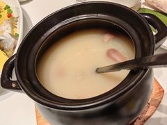 黄豆猪手汤-荣兴酒家(徐家汇店)