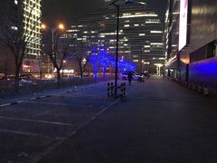 -新荟城购物中心-停车场