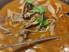 -霄汉牛三鲜湖北砂锅菜(万松园2店)