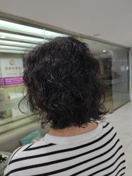 -镁连社·美联社