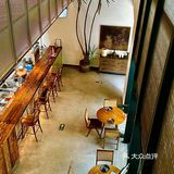 小坐一会儿～喝一杯蔓越莓蜜桃汽泡水