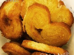 蝴蝶酥-上海哈尔滨食品厂(汇联商厦店)