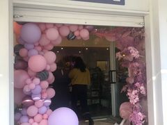 -FLOVIE FLORIST CAFE