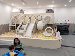 -龙格亲子游泳·水育早教运动中心(龙湾天街店)