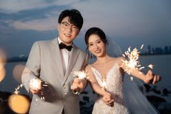 -MAO亲爱的猫婚纱摄影工作室