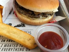 蘑菇芝士汉堡-FATBURGER 特富客汉堡(外交公寓店)