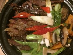 黑毛猪培根煲仔饭-Hǎo Noodle & Tea