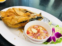 -光海鲜鱼翅餐厅(叻差拉披色路店)