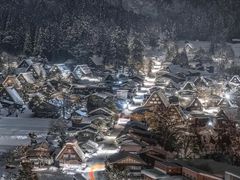 -白川乡与五箇山的合掌构造村落