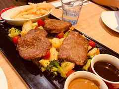 -必胜客(城西银泰店)