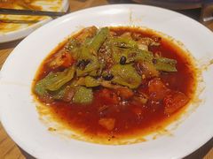 -俭寨大盘鸡·手抓肉·烧烤新疆菜(乌苏路店)