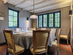 包房-野蔓果·山野菜(西湖景区·龙井茶田店)