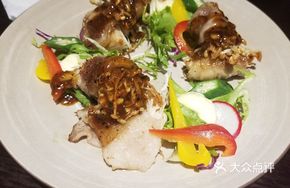 Vegetable and Golden Mushroom Beef Rolls