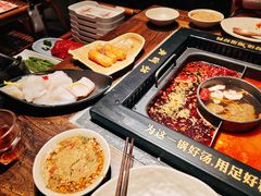 金沙江龙鱼-老牌坊云南鱼豆花火锅(哈西万达店)